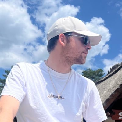 Mon Twitch si vous voulez me voir en live : https://t.co/B4kxDdw6II ( Twitter : @Sewayn_ )