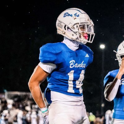BCHS ATH WR/Safety 6”3 185 4.6 40yrd/ 3.7 gpa 706-968-8552 IG: huff2tuff X: macadehuff19