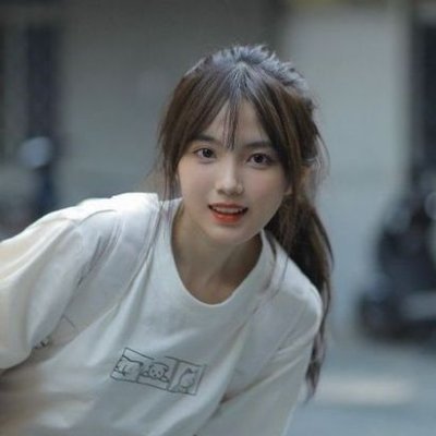 ScarlettB94722's profile picture. 