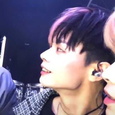 although227's profile picture. 이젠 너의 그네가 되어줄게