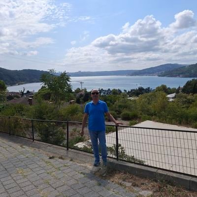 Türkiye Türklerindir!
Tanrı Türk'ü Korusun ve Yaşatsın!
#ÜmitÖzdağ
#ZaferPartisi