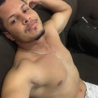 fs532882921's profile picture. 