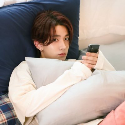 yun71015's profile picture. 