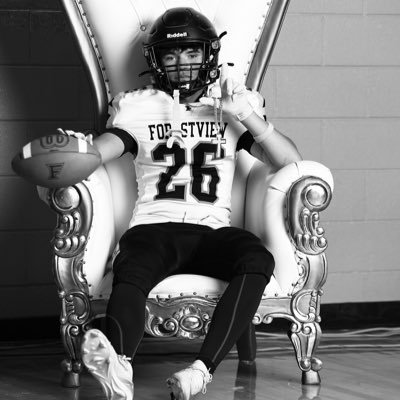 165 5’10 | Forestview High school | C/O 2026 | 4.0 GPA | DB, OLB | gierlakryan6@gmail.com |