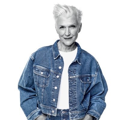 Bestselling International Author of A Woman Makes A Plan 📖 Doctor of Dietetics 👩🎓 Supermodel💃💃 #ItsGreatToBe76 Manager: anna@mayemusk.com