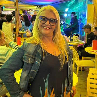 COMENTARISTA DE REALITY BBB,FAZENDA,POWER COUPLE BRASIL E OUTROS QUE FOREM APARECENDO