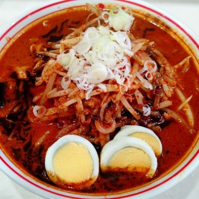 40代の女性です。
食べ物が好きな人と出会うためにXを始めました。食べ物は様々なレベルで人と人を結びつけます。心と身体の栄養です。無言フォローすみません。
DMのお返事は遅くなるかもしれませんが、食べ物好きな方との出会いを楽しみにしています🍜 🍜
ありがと。