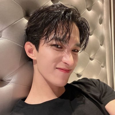 riwoo, minghao, soul e kai defensores dos não binários. 𝘴𝘷𝘵, 𝘵𝘹𝘵, 𝘱𝘪𝘸𝘰𝘯 𝘦 𝘣𝘯𝘥 ⚔️🐶