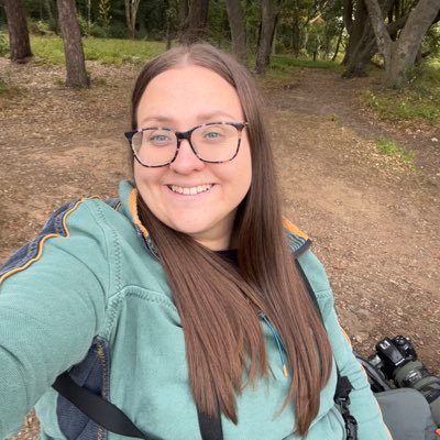 Birder from Devon. OG Swiftie. Plover Enthusiast. Book Worm 📚