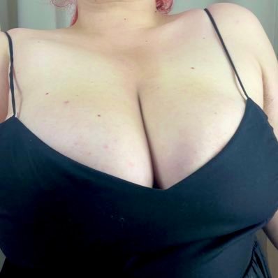 š| dm for menu! | my heart is almost as big as my tits