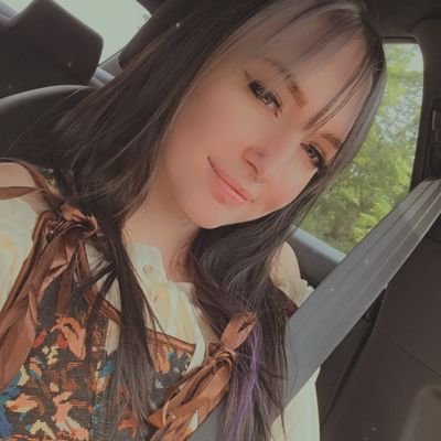 Medical Worker of 4 years ❤️|
21+ |
Addicted to my cats, coffee, and games.