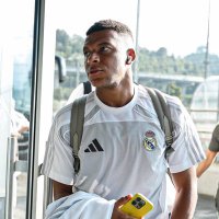 Mbappe FanBoy 🇫🇷🤍 (@mbappefanboy2) 's Twitter Profile