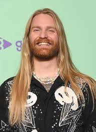 SamRyderFa37038's profile picture. Enthusiastic, enthusiastic, enthusiastic 🪐
Eurovision’s Space Man (🇬🇧 ’22)
Vegan. UFO-spotter. Believer in cosmic hugs.