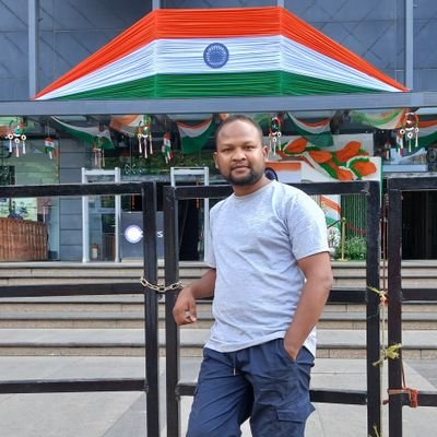 🙏 हम उस दौर से गुजर रहें हैं,जहाँ सत्य, लोकतंत्र ,एकता,अधिकार या तर्क की बातें करता हुआ व्यक्ति या तो *देशद्रोही* कहलाएगा या *धर्म विरोधी* या तो नक्सलवादी 🤷♂
