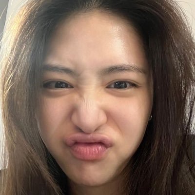 yowithyou's profile picture. eh?