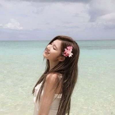 BTS MY UNIVERSE, Twice QUEENS, no sana no life 🐹💜 KOOKO KOOKO 🐰 24💕 in my mind I still there 🇻🇪 a girl call Nube🌩️