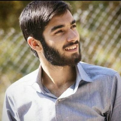 با افتخار دهههشتادیام(: از تبار ساداتم✋🏻🍃انقلابی دوآتیشه/با افتخار شیعهی مولاعلی/همراهیکنید باهم میسازیمش...✌🏻😉/فالو+منشن+صبر=بکتضمیتی😅/آنفالو=آنفالو