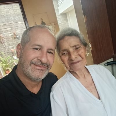 Si no vives para servir , no sirves para vivir . Cristiano por convicción . Barcelonista de corazón inventor de Tecnología Ambiental. Cocinero por pasión.