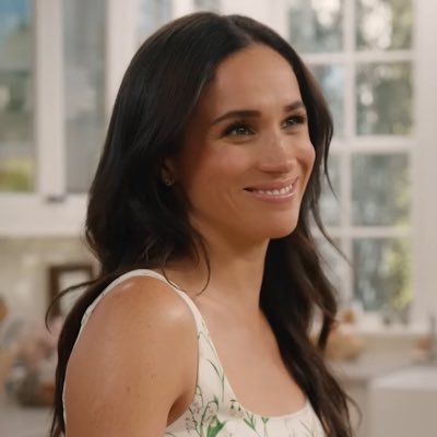On the right side of history. Loving Meghan, Archie, Lili, H and Doria ✨