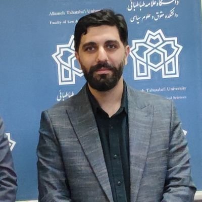 من لیاقت حزباللّهی بودن را ندارم،اما سعی می کنم شبیه حزباللّهیها شوم!
/متولد و ساکن مشهد/ ارشد اندیشه سیاسی دانشگاه علامه