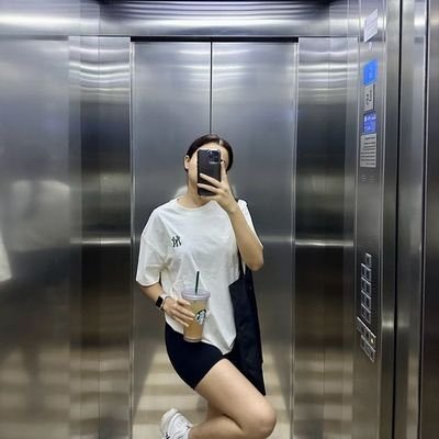 liu1010143's profile picture. 