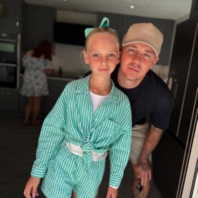 Dad to two beautiful kids | Husband To @victoriaturnerx | @Gkmonte |
