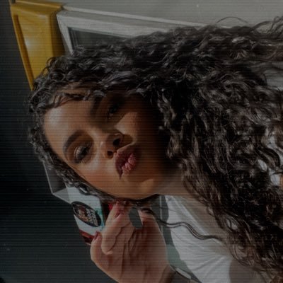 happy, enlightened and grateful✨💫 odonto 🦷 🪥lua 🌙🐾