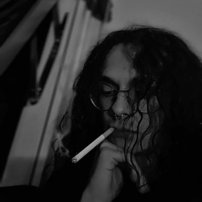 22 歳 She/Her | Wanderer of the web | Lua/C++ dev | Certified basshead 🇫🇷🇸🇪