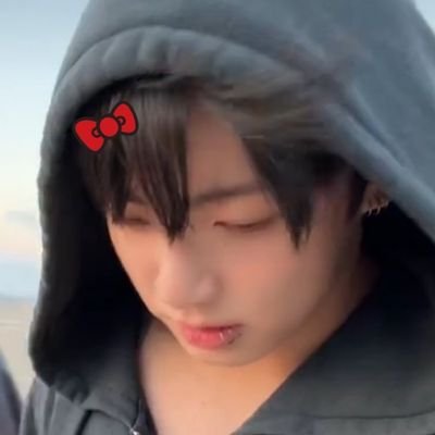 apenas esperando o bts voltar