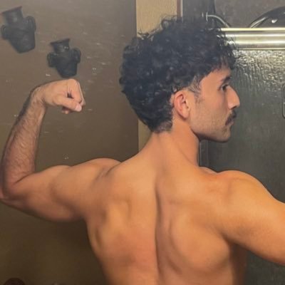 Mariconadas through Self-Love and Free Expression + the frequent thirst post😋 | 23 | adult content 18+