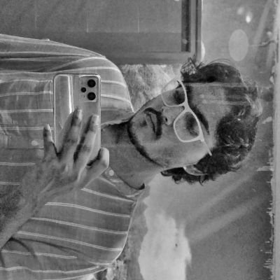 manishi_gaadu's profile picture. Trying to be human