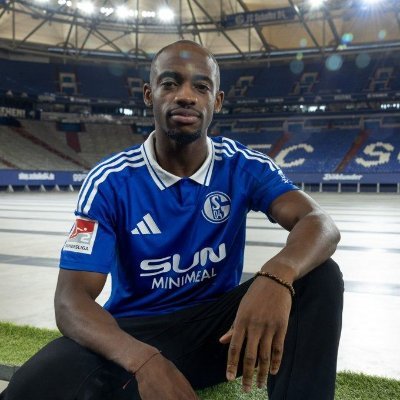 LSchapers's profile picture. 23/Schalke Fan. Liebt Radsport, Wrestling und Wintersport