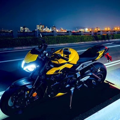 バイク乗車中は一切仕事の事を考えない!!趣味は月ー超近距離ソロツーお酒🥃😙文鳥さん達と同居中𓅫⸒⸒𓅫⸒⸒𓅫⸒⸒𓅫⸒⸒所有バイクStreet Triple 765 RS🏍台湾大好きたまに写真アップします🎶DM❌