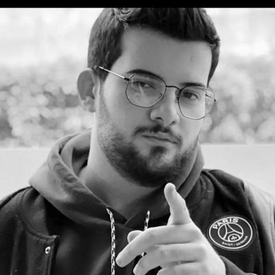 Ben Türk evladıyım 🇹🇷
2x 🏆
@futesportsgg 🩵
@s2gespor 💜
@Fenerbahce 💛💙