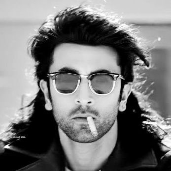 Zindagi ko apne tareeke se jeena chahiye
Doosron ki zindagi se kuch seekhna accha hai, lekin usse apna mat bana. 💯 |
Biggest Fan of Superstar #RanbirKapoor