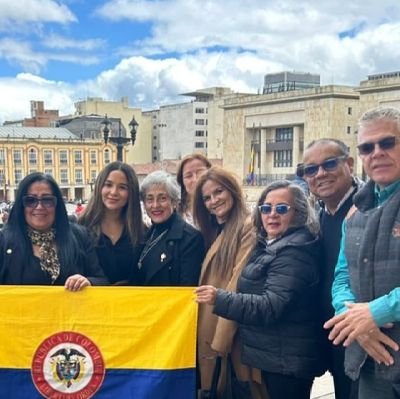 No perdamos la oportunidad de retomar el rumbo! el País es nuestro!!!