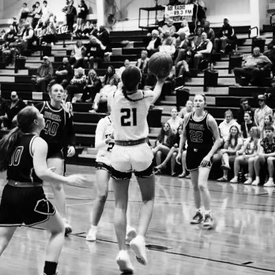 taryntraphagen's profile picture. 