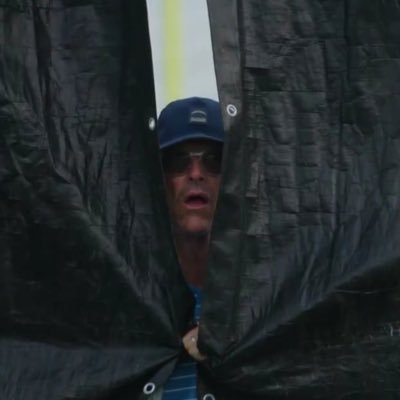 Traderlebowski's profile picture. Phil Dunphy’s burner account