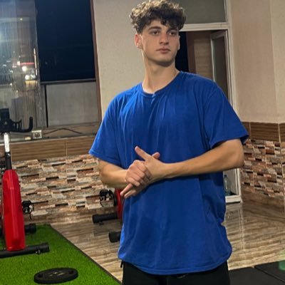sadeg_hsniyan's profile picture. یه نشوونه همیشه هست ☝🏻  Ai programming