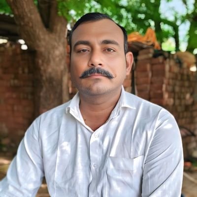 vuVUVYTumheSIWp's profile picture. एक बने नेक बने