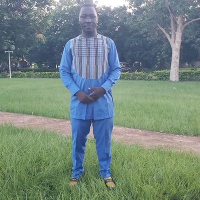homme d'affaires,
marketing de réseaux
ventes des produits à cellules souches végétales