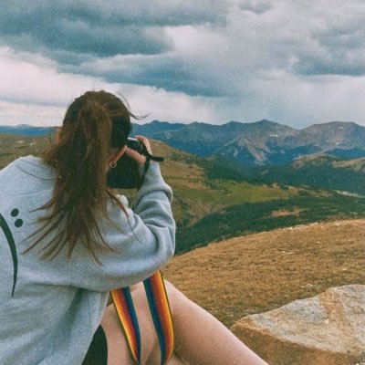 Chasing the Golden Hour 🌅 | 27 | dust devil appreciator + power line defender | former photojournalist posting whatever