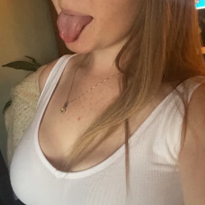 bbybec20's profile picture. 22 🔞🤪 ur fav redhead 🤭 .NO PAY AFTER 🫶🏼 NO trades, selling only 🌶️.               tele: @beccabby26 😋