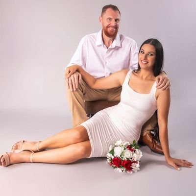 RDeichmiller's profile picture. Despite all my rage, I am still just a Deich in a cage. Co-founder of Deich's Delights and Deichrowaves.