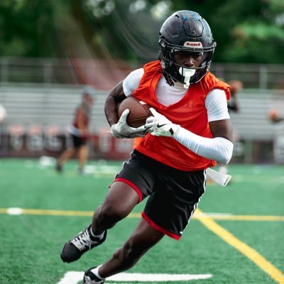 Class 2026| Oakland Mills High School| 5’10 150| DB/WR| GPA 3.8| ianmoorer08@gmail.com| 4438042978