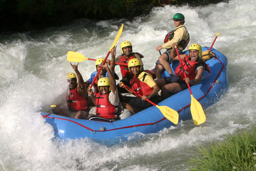 Ashland Oregon Rafting, Kayaking Trips, and kayak rentals. Raft the Rogue River & Klamath River this year. Family friendly half, full day, and multi day trips