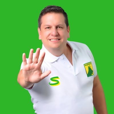 Candidato a Diputado por Lima en el Partido Progresemos. Abogado Penalista. Doctorando en Derecho (U de Salamanca). Magister en Derecho Penal (U de Sevilla).