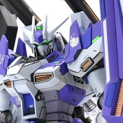 基本ガンプラアカです。2020年ごろから夢中になりました。プラモは妻子が寝静まってから一日1時間程度の作業なので、制作は基本めっちゃ牛歩です。 未熟な作品ばかりですが、見ていただけると幸いです。 ★好きなもの⇒ガンプラ、スニーカー、バスケ ★かぞく⇒妻、4歳の息子、1歳の息子