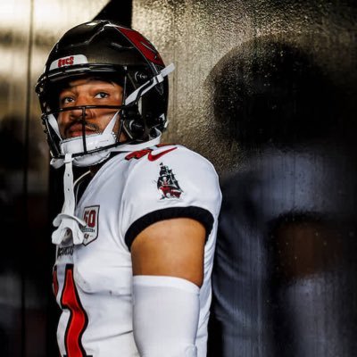 Jesus Christ is my LORD and SAVIOR🙏🏽//CB for Buccaneers// Former 0 ⭐️, Augie (SD) Alum