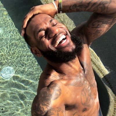 nightcorelurker's profile picture. 